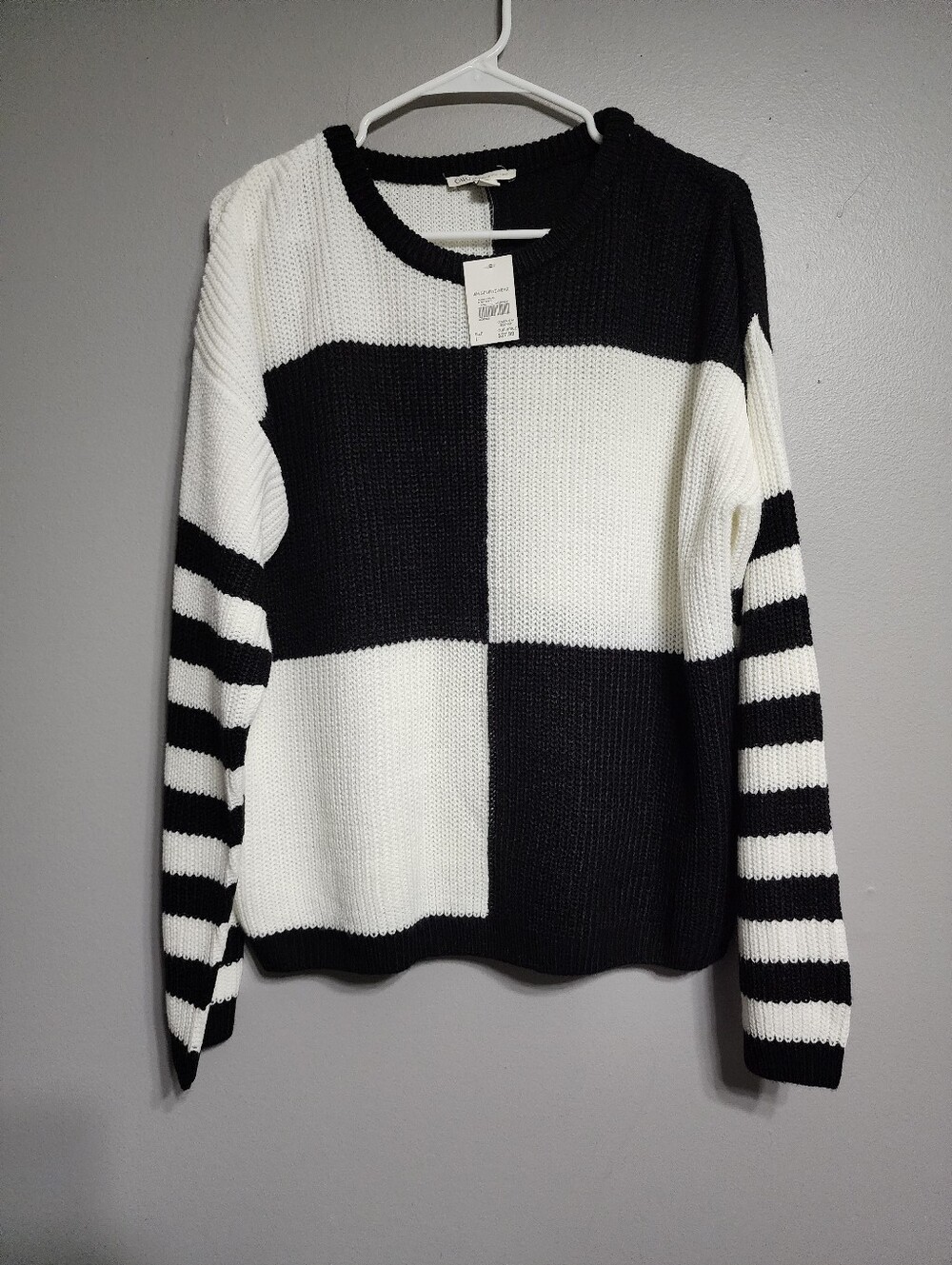 Cato Black & White Colorblock Crewneck Sweater